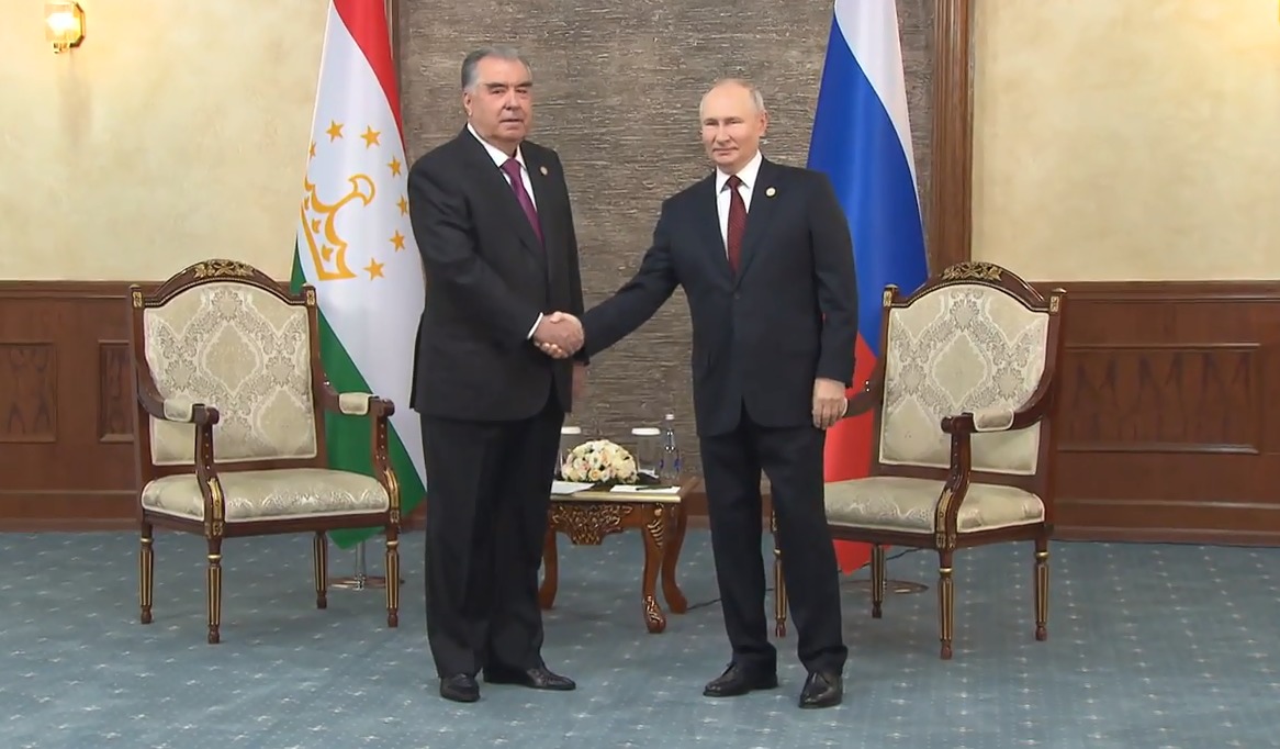 «Все идет по плану». Путин провел переговоры с президентом Таджикистана Рахмоном